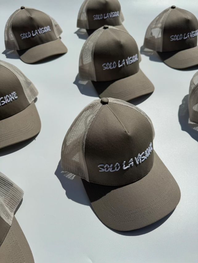 Solo La Visione Trucker in Beige